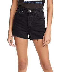 NWOT Levi's ribcage shorts size 29